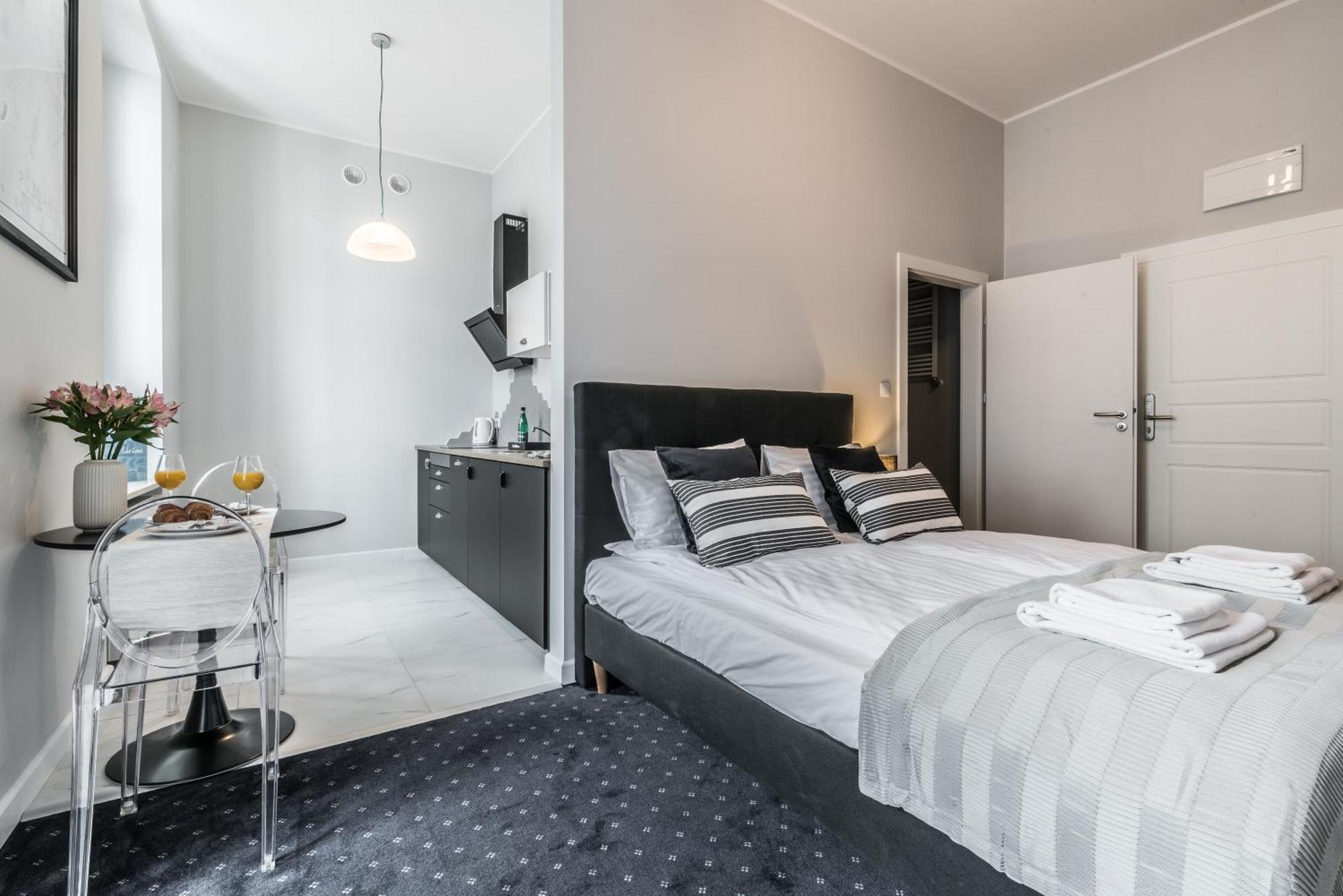 Serenity Aparthotels - Old Town Poznan By Friendly Apartments 외부 사진